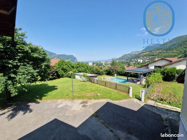 Villa 6 pièces 140 m²