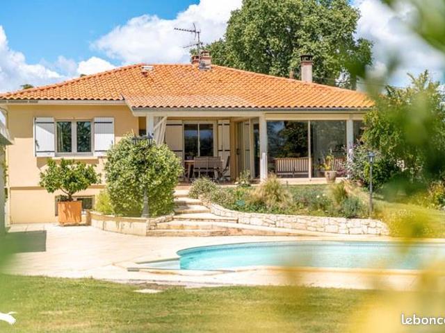 Villa 6 pièces 140 m²