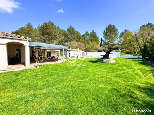 Villa 6 pièces 140 m²