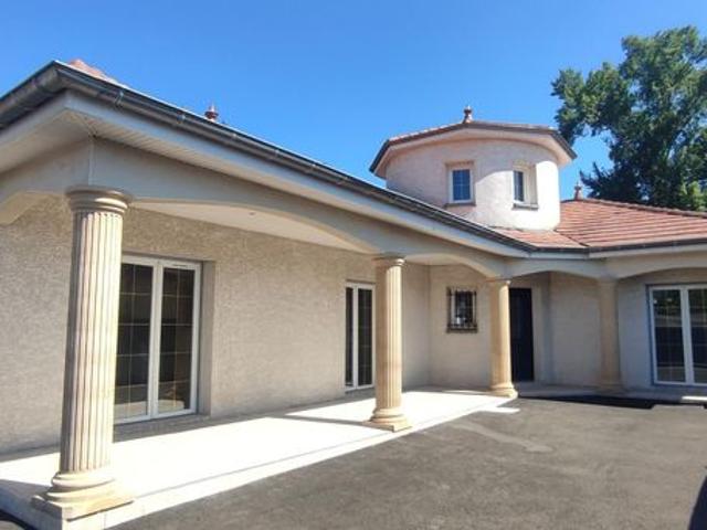 Villa 6 pièces 141 m²