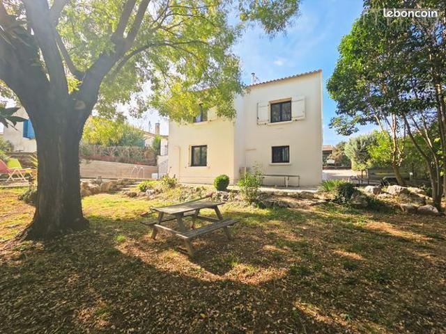 Villa 6 pièces 141 m²
