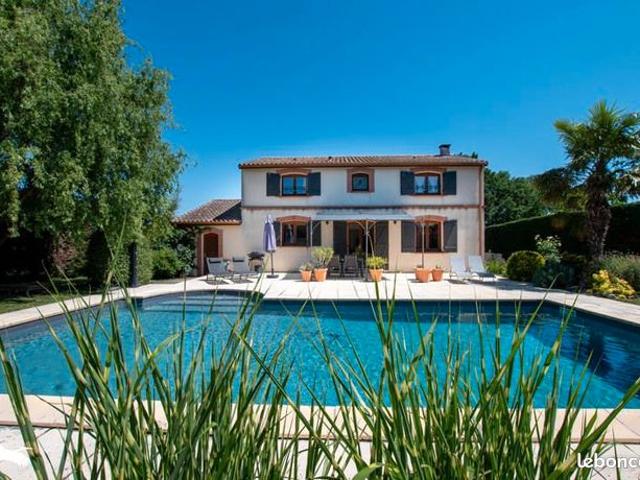 Villa 6 pièces 141 m²