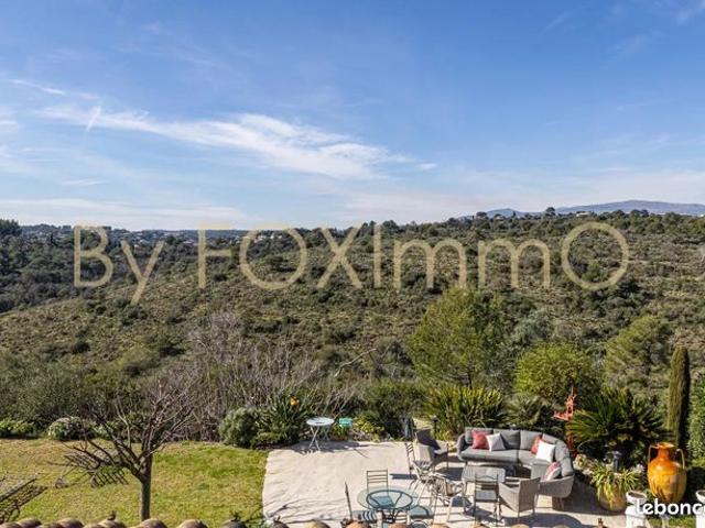 Villa 6 pièces 142 m²