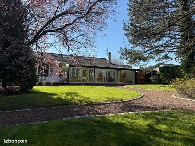 Villa 6 pièces 142 m²