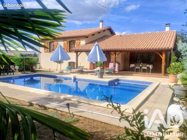 Villa 6 pièces 142 m²