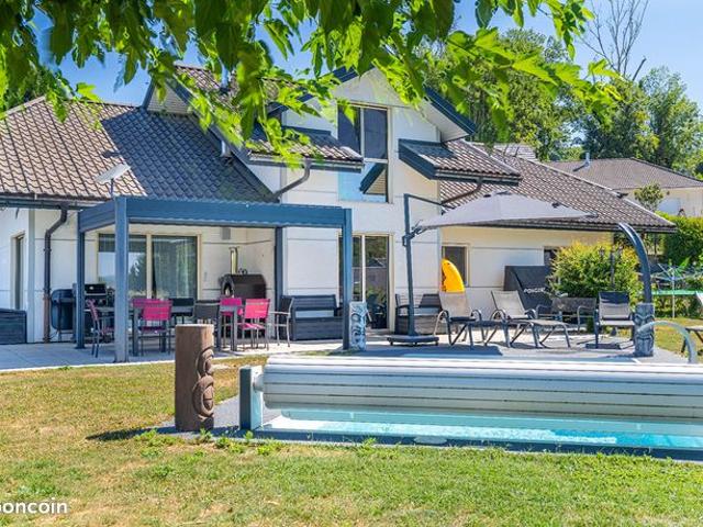 Villa 6 pièces 143 m²