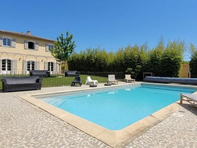 Villa 6 pièces 143 m²