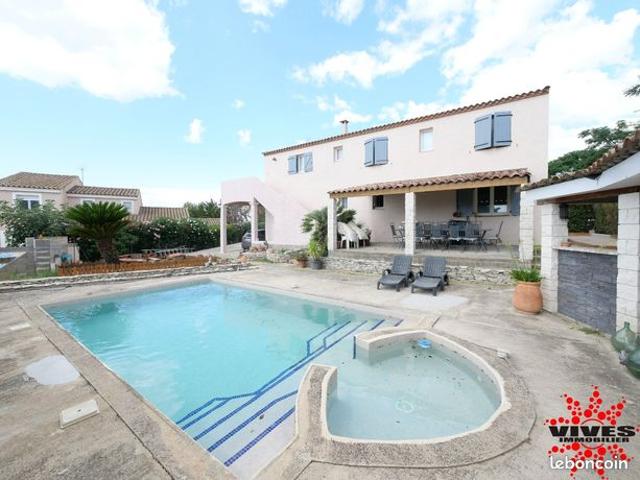 Villa 6 pièces 143 m²
