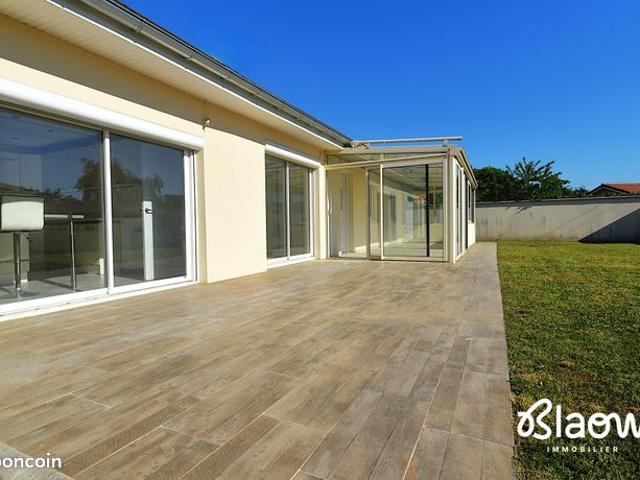 Villa 6 pièces 144 m²