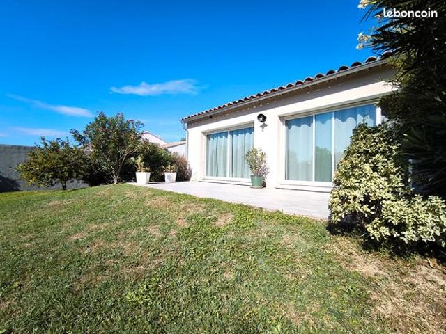 Villa 6 pièces 144 m²