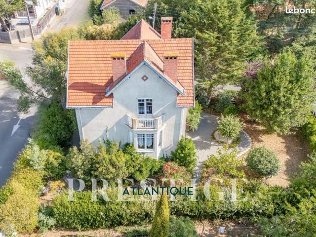 Villa 6 pièces 144 m²