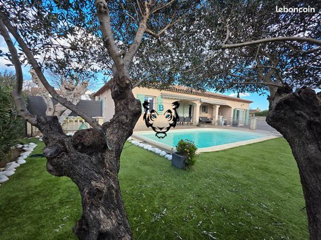 Villa 6 pièces 145 m²