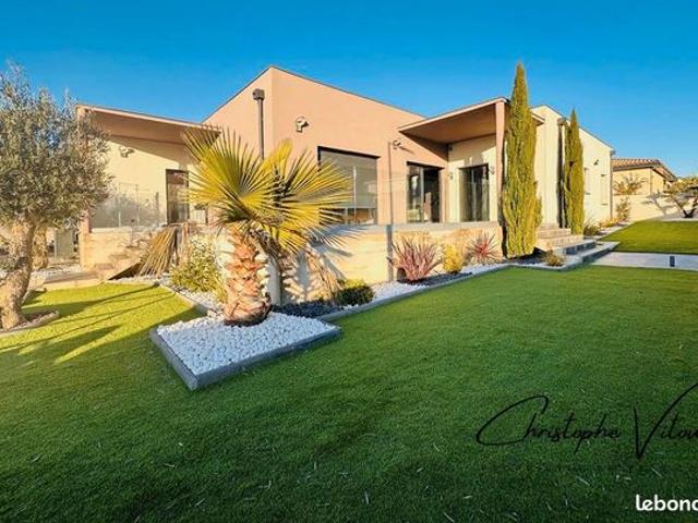 Villa 6 pièces 145 m²