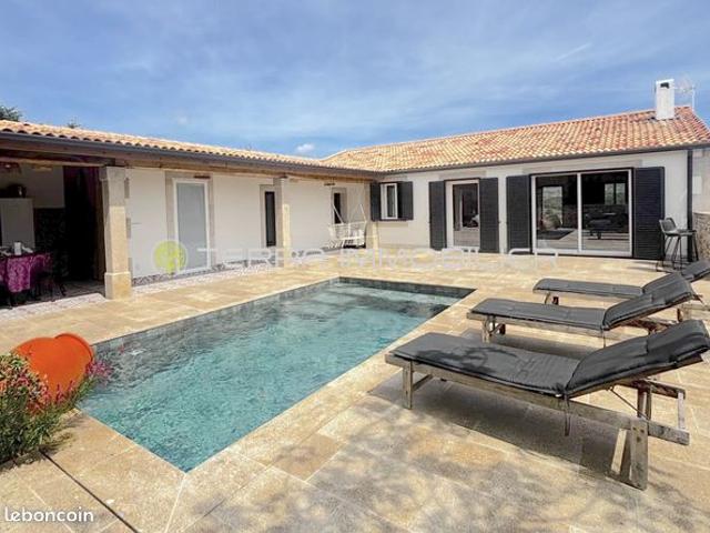 Villa 6 pièces 145 m²