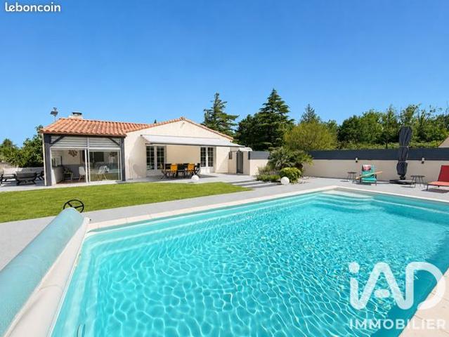 Villa 6 pièces 145 m²