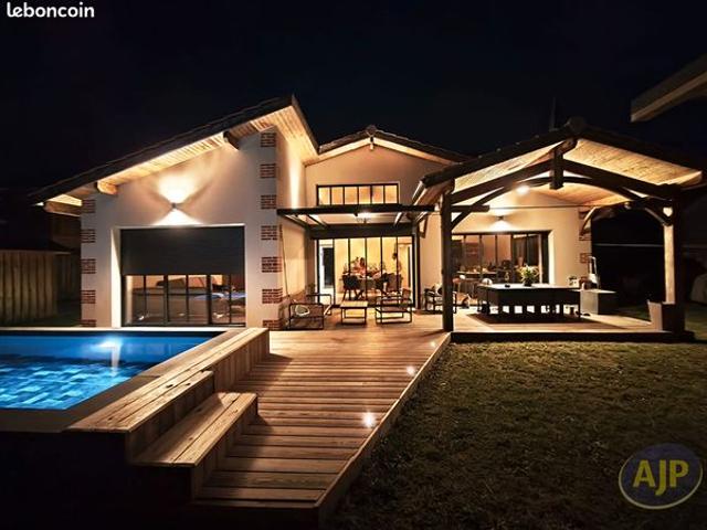 Villa 6 pièces 145 m²