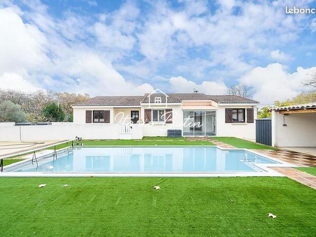 Villa 6 pièces 145 m²