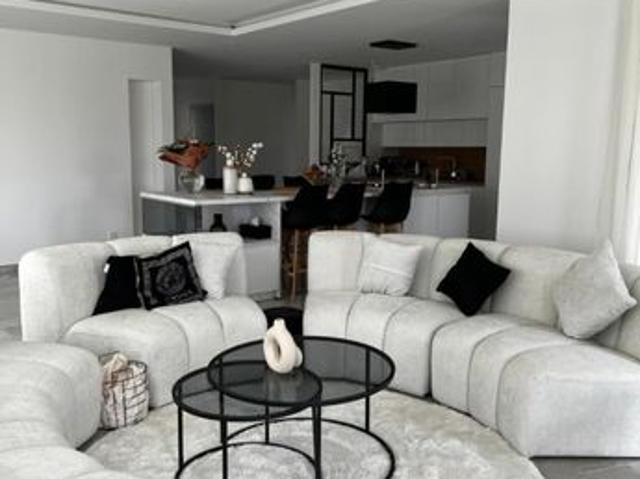 Villa 6 pièces 145 m²