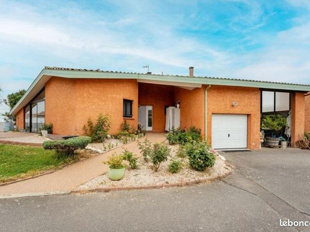 Villa 6 pièces 145 m²