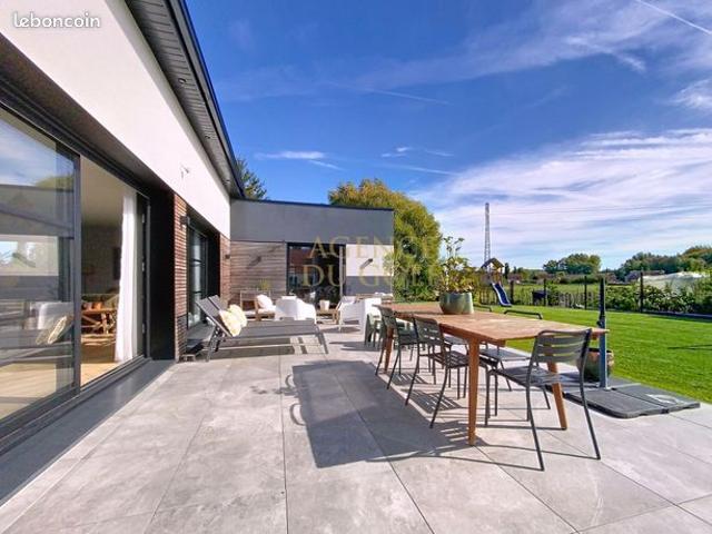 Villa 6 pièces 145 m²