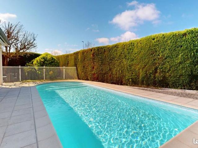 Villa 6 pièces 145 m²