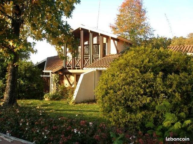 Villa 6 pièces 145 m²