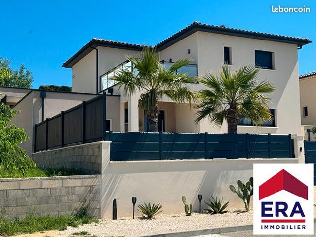 Villa 6 pièces 145 m²