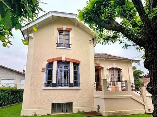 Villa 6 pièces 145 m²