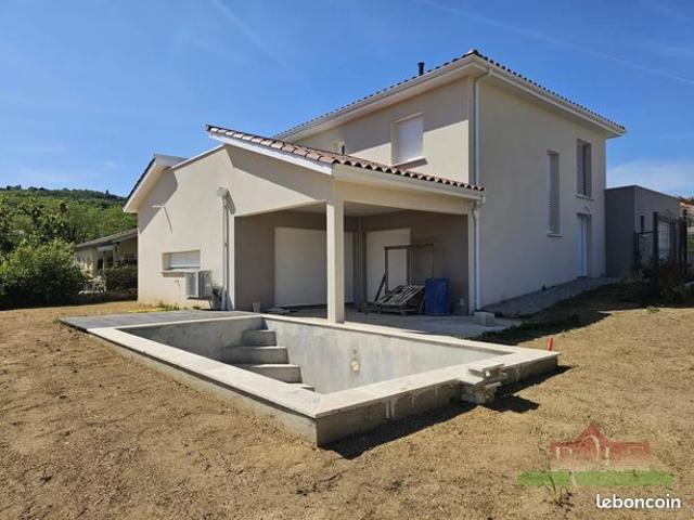 Villa 6 pièces 145 m²