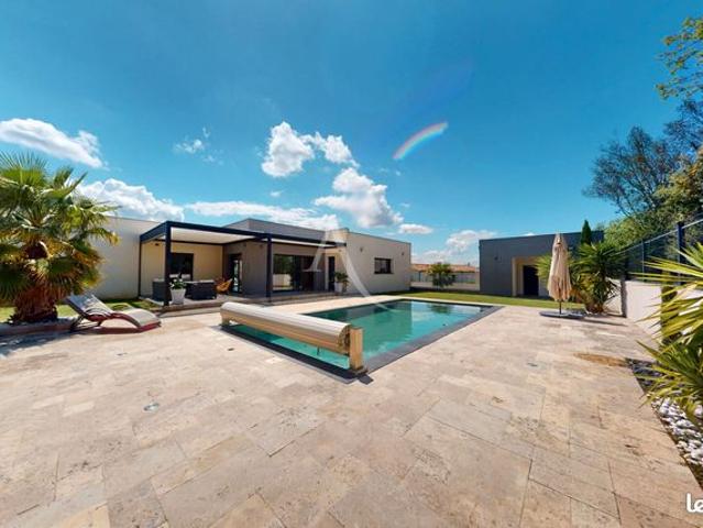 Villa 6 pièces 145 m²