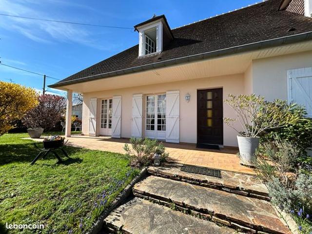 Villa 6 pièces 145 m²
