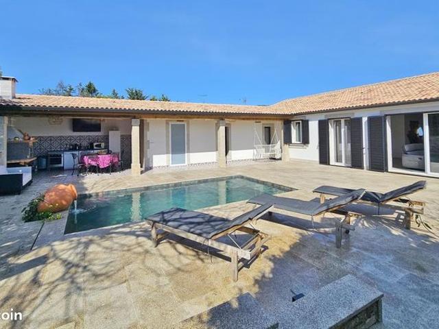 Villa 6 pièces 145 m²