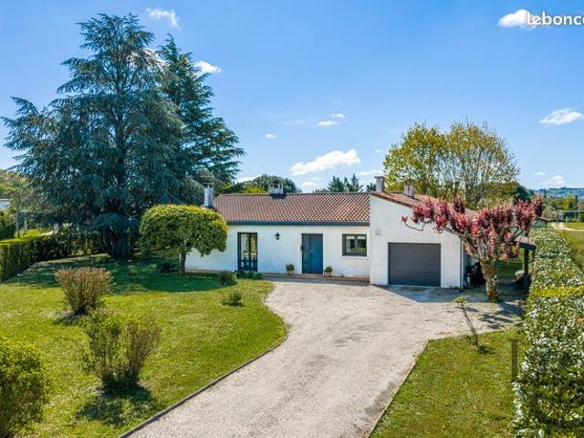 Villa 6 pièces 145 m²