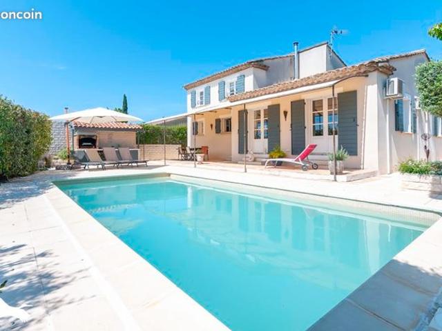 Villa 6 pièces 145 m²