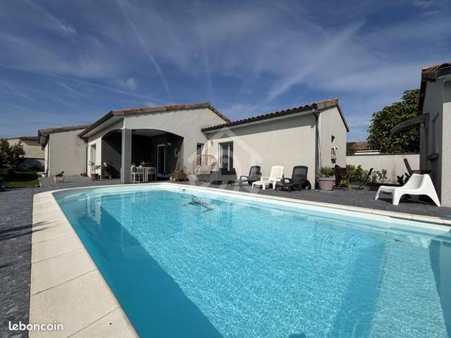 Villa 6 pièces 145 m²