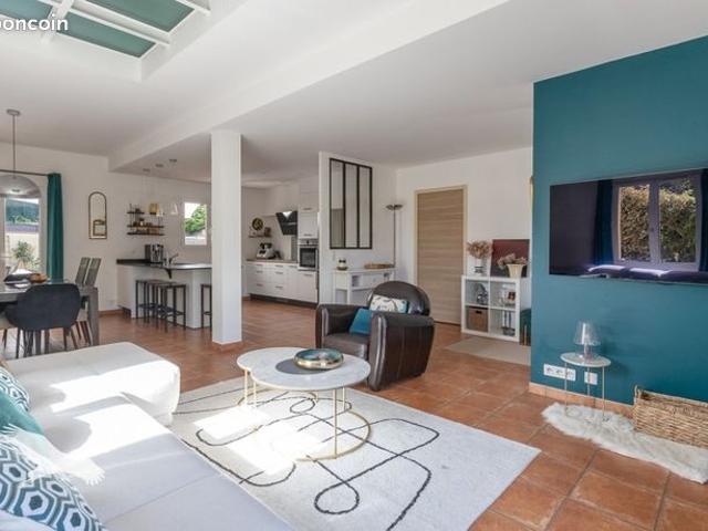 Villa 6 pièces 146 m²