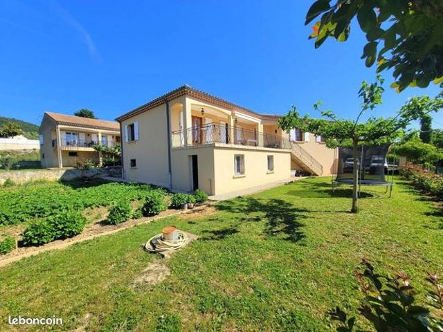 Villa 6 pièces 146 m²