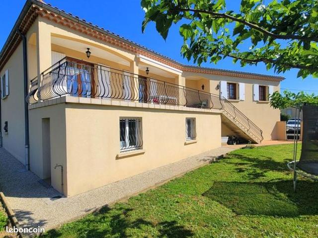 Villa 6 pièces 146 m²