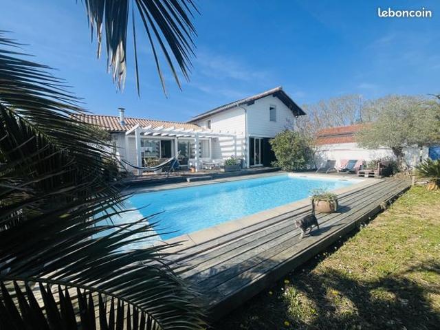 Villa 6 pièces 147 m²