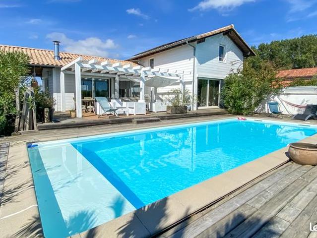 Villa 6 pièces 147 m²