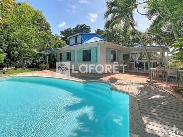 Villa 6 pièces 147 m²