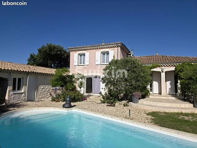 Villa 6 pièces 147 m²