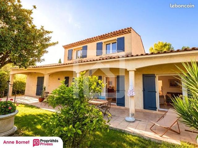 Villa 6 pièces 148 m²