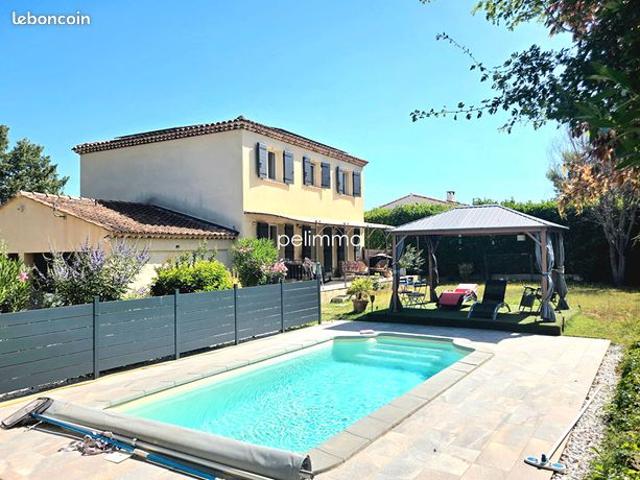 Villa 6 pièces 148 m²