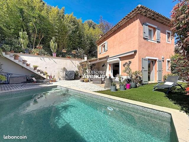 Villa 6 pièces 148 m²