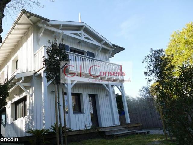 Villa 6 pièces 148 m²