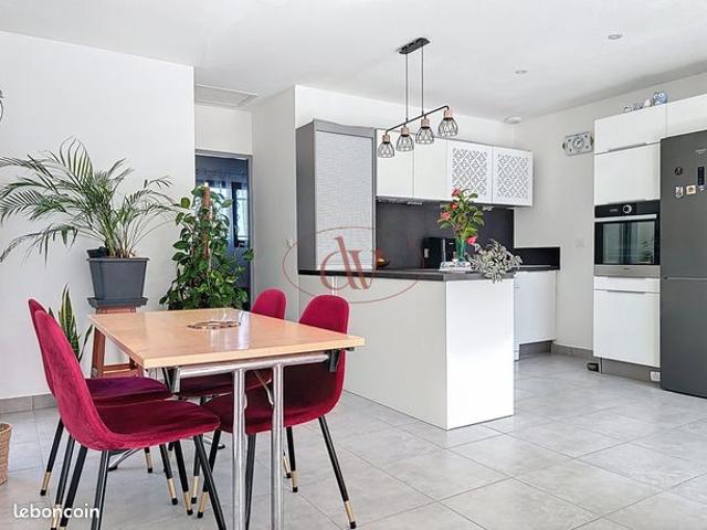 Villa 6 pièces 148 m²