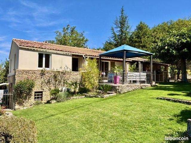 Villa 6 pièces 148 m²