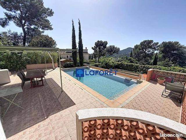 Villa 6 pièces 148 m²