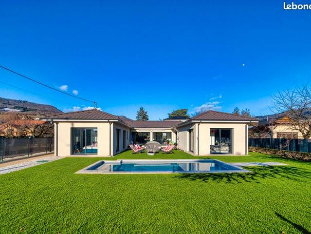 Villa 6 pièces 149 m²